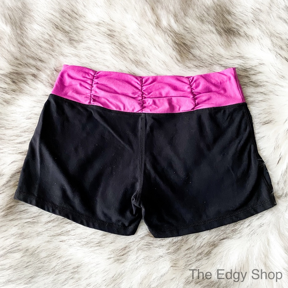 Kyodan | Ruched Waistband Yoga Shorts - Picture 2 of 4
